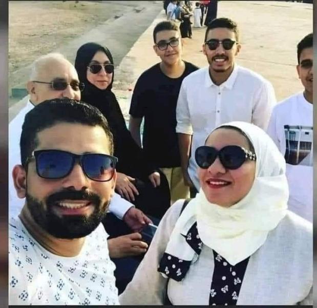 الصيدلي