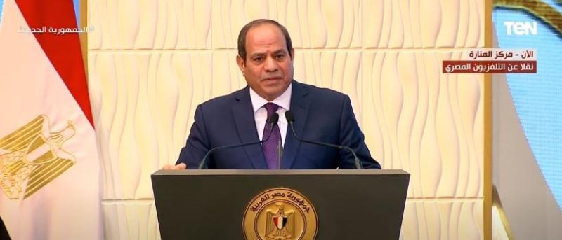السيسي: «أنا مش ضد الراجل وبحاول أكون منصف مع المرأة»