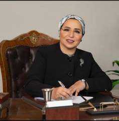 بمناسبة يوم الأم.. انتصار السيسي: تحية اعتزاز وتقدير لمن أوصت بها جميع الأديان السماوية