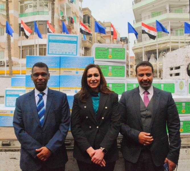 خادم الحرمين الشريفين يهدي محافظة البحيرة 4200 مصحف كتاب .. صور