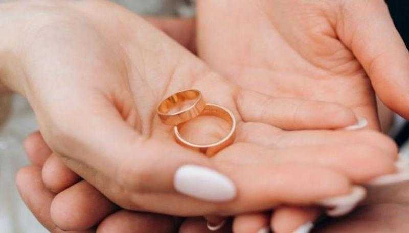 ما حكم الشرع في المرأة التي يعلو صوتها على زوجها؟.. داعية يُجيب