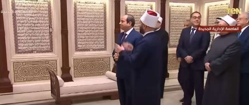 جولة الرئيس في  دار القرآن الكريم