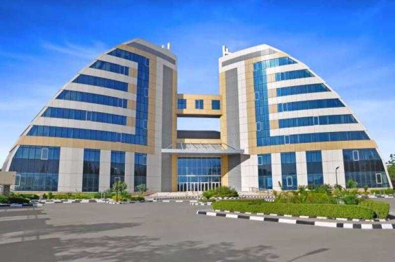 الرئيس التشادي يفتتح المقر الجديد لوزارة الخارجية ويوجه الشكر لمصر لدقة التنفيذ