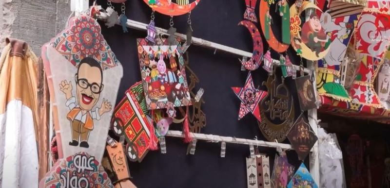 عادات وطقوس رمضان بالقاهرة.. «فيديو»