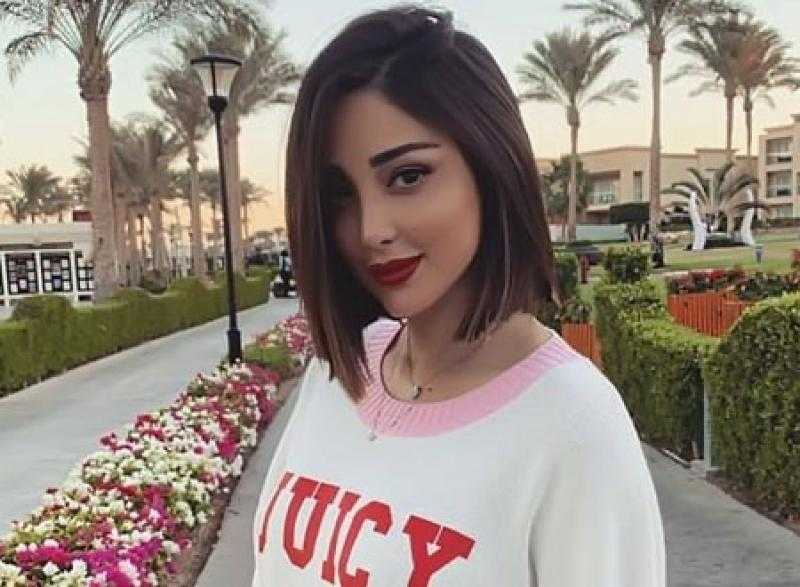 بسمة بوسيل تنشر مقاطع فيديو لها برفقة ابنتها تاليا من داخل الجيم