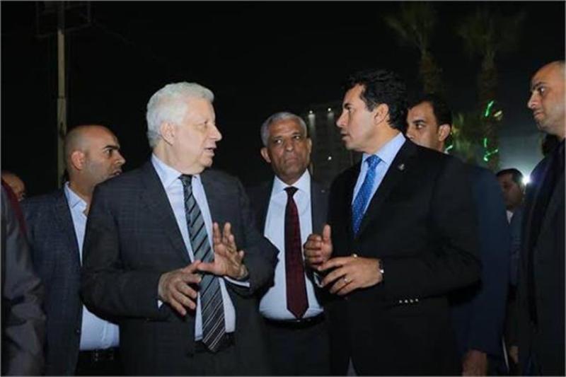 وزير الرياضة ومرتضى منصور