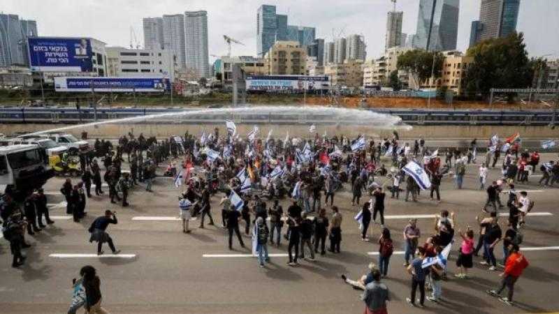 تفاصيل إضراب رؤساء بلديات عن الطعام أمام مكتب نتنياهو