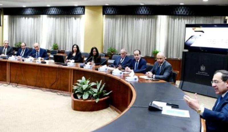 وزير البترول: تعزيز التعاون مع البورصة لتطوير أداء علاقات المستثمرين بالشركات