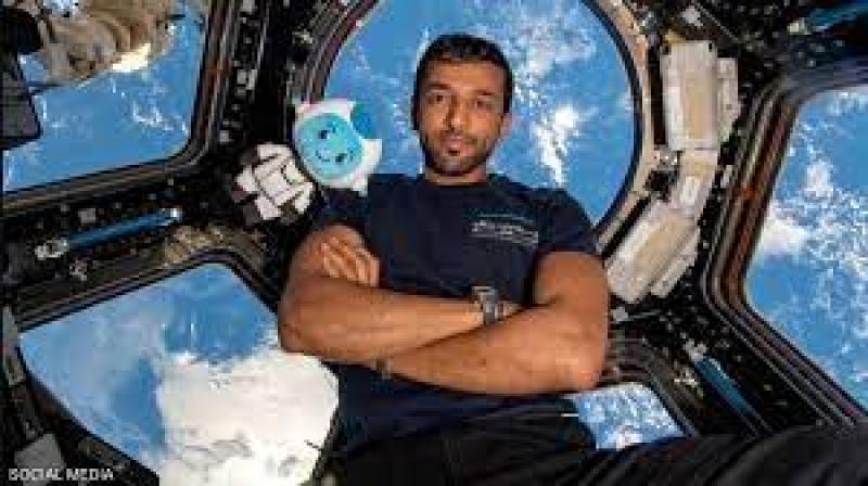رائد الفضاء الإماراتي