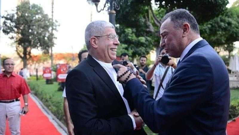 شوبير: «الخطيب حالته مستقرة وعاوز يحضر ماتش الأهلي والهلال والدكاترة منعوه»