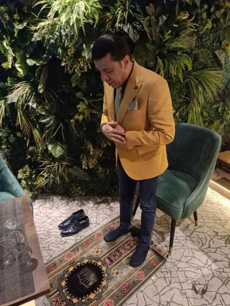 تفاصيل خلافات نقيب الموسيقيين مع نادية مصطفى