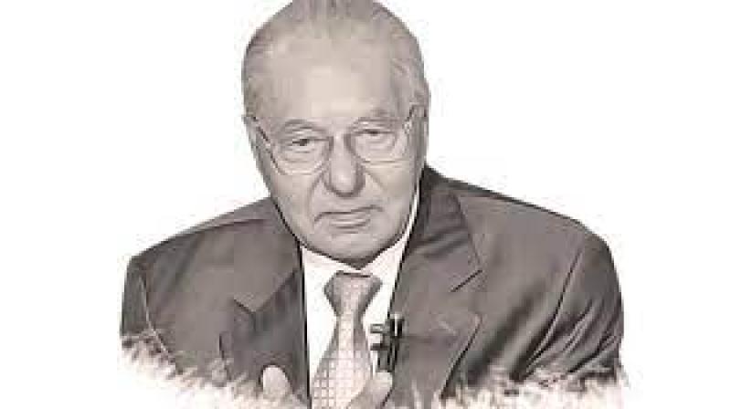 الدكتور محمود حمدي زقزوق