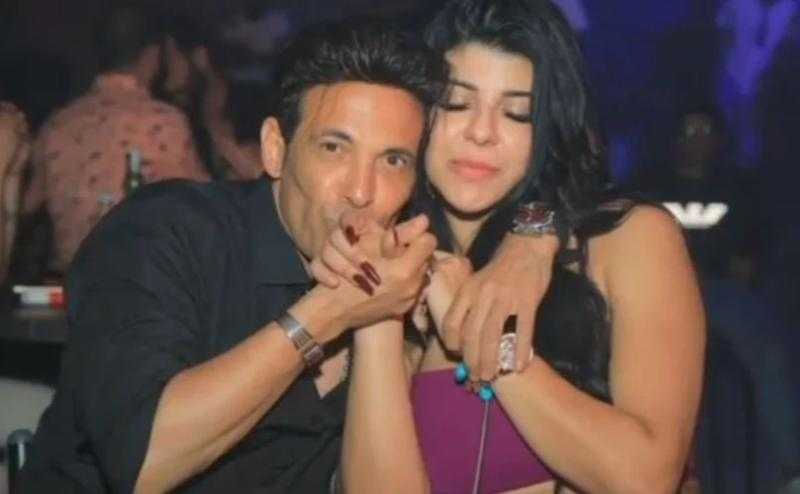 بلاغ يتهم سعد الصغير وزوجته برلنتي عامر بالاعتداء على طليقته واقتحام منزلها