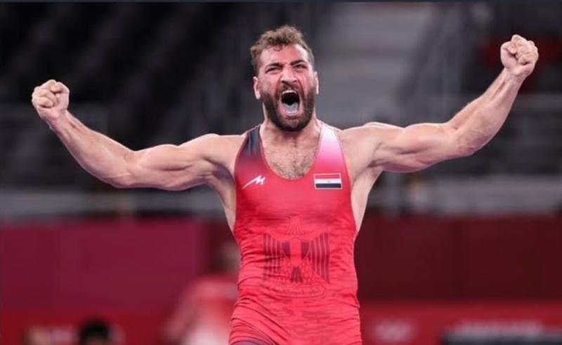 وزير الرياضة يهنئ لاعبي المنتخب الوطني للمصارعة والسلاح بحصدهم الميدالية الذهبية والبرونزية في بطولة العالم ببلغاريا وإستونيا