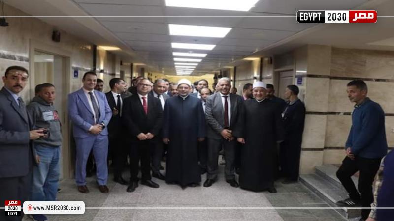 دكتور سلامة داود خلال الافتتاح