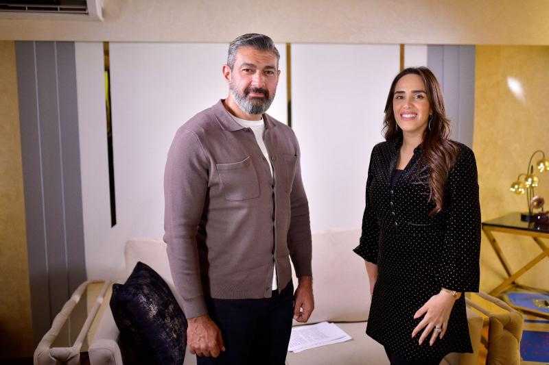 ياسر جلال ضيف فاطمة مصطفى في الراديو بيضحك على 9090.. غدا