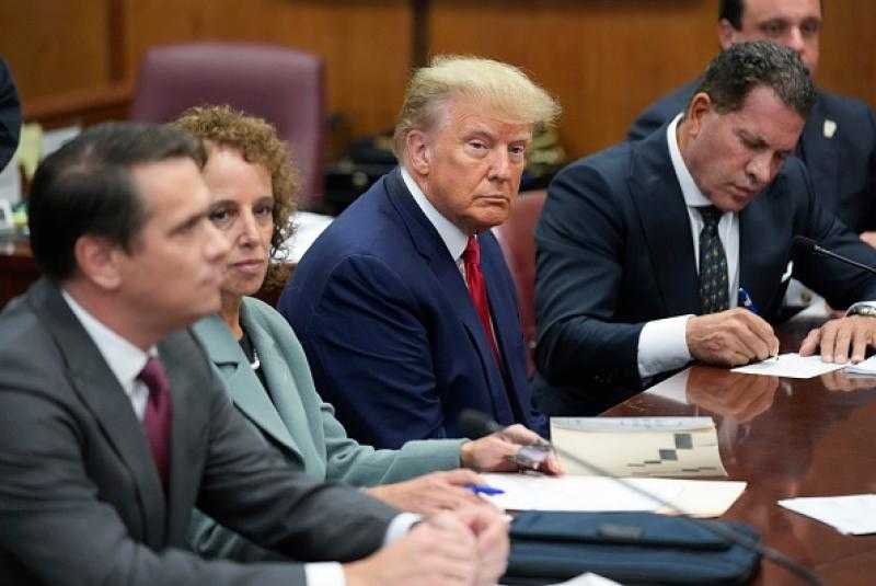 عاجل.. إخلاء سبيل ترامب بعد سماع دفاعه