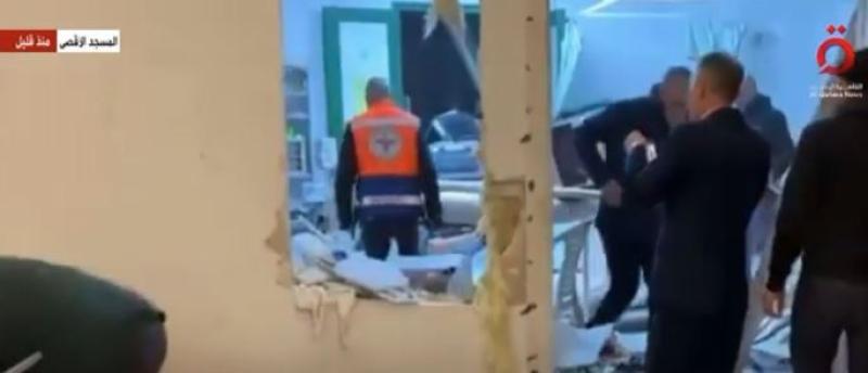 لقطات حية من داخل المسجد الأقصى بعد اقتحام قوات الاحتلال الإسرائيلي.. «فيديو»