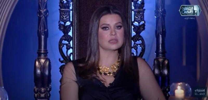 يسرا اللوزي: «الإغراء مش في البوسة والفنانة ممكن تكون لابسة بكيني ومتعملش إغراء»