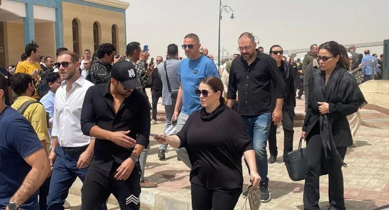 تشيع جثمان والد دينا الشربينى