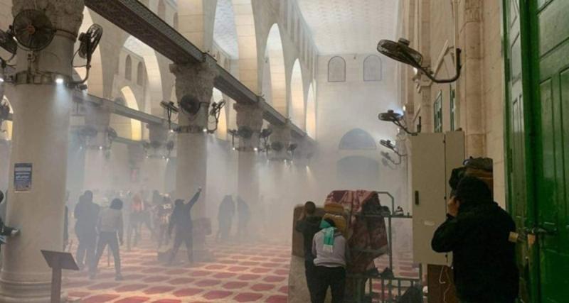 الاعتداء على المسجد الأقصى