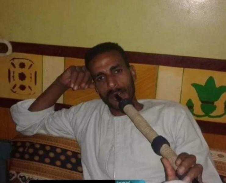 الطفل قتله.. ننشر أول صور لتاجر مات بـ4 طعنات بمكان عمله