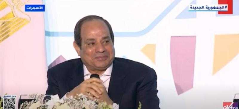 السيسي لـ أحد أطفال الأسمرات: «كنت بقول لو إيدي طالت هعمل وربنا أراد»