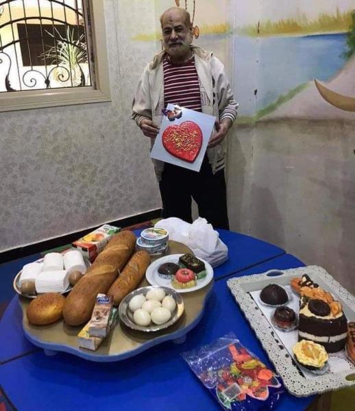 عم السيد فنان  طعام الماكيت