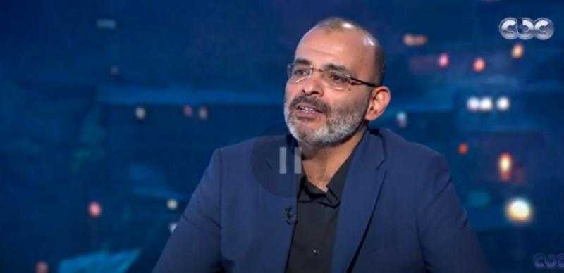 أيمن بهجت قمر: «لم أعد أتعشم في أحد ومنهم أقرب الأقربون» - فيديو