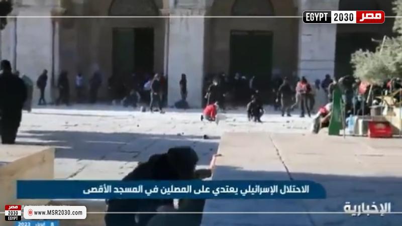 الاعتداء على المصلين في الأقصى