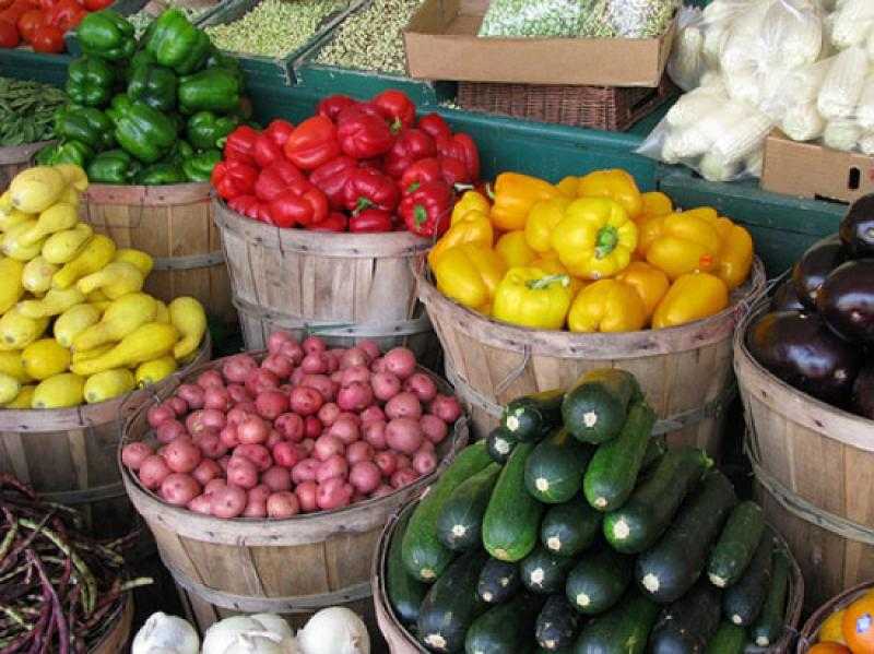 أسعار «الخضروات والفاكهة» بالأسواق اليوم الأحد 9-4-2023