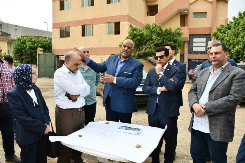 وزير الشباب والرياضة يتفقد أعمال تطوير مركز شباب مدينة نصر