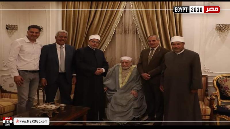 خلال زيارة الدكتور أحمد عمر هاشم