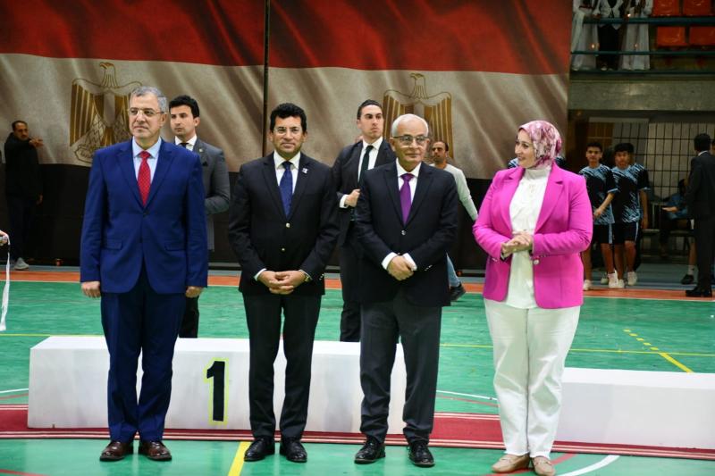 وزيرا الرياضة التعليم يشهدان حفل ختام الدورة الرمضانية بالصالة الدولية لاتحاد الشرطة الرياضي