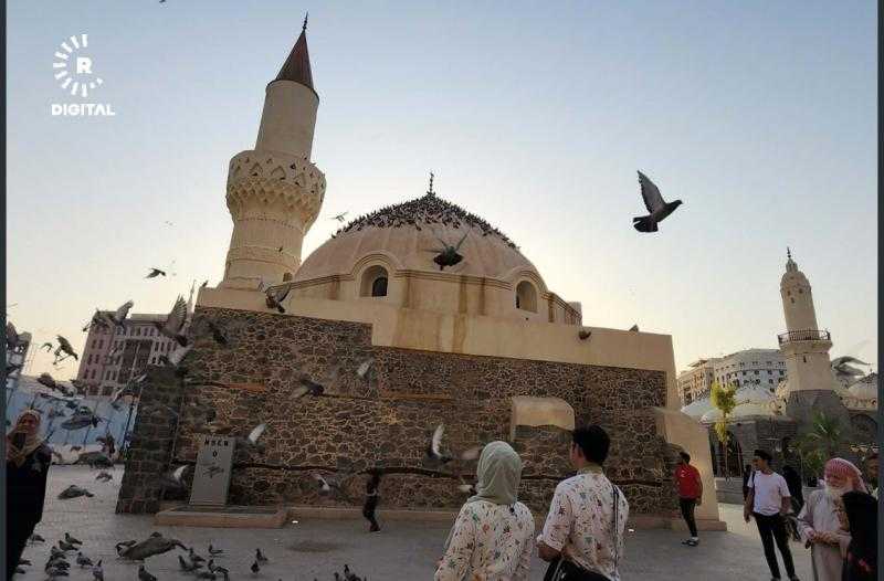 «تحول إلى مسجد في عهده».. لقطات توثق بيت أبي بكر الصديق قرب المسجد النبوي