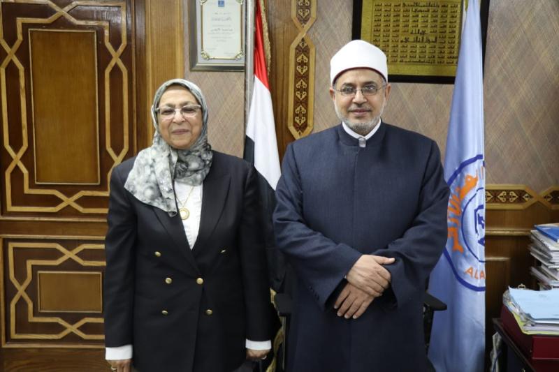 الدكتور سلامة داود و الدكتورة راجية طه 
