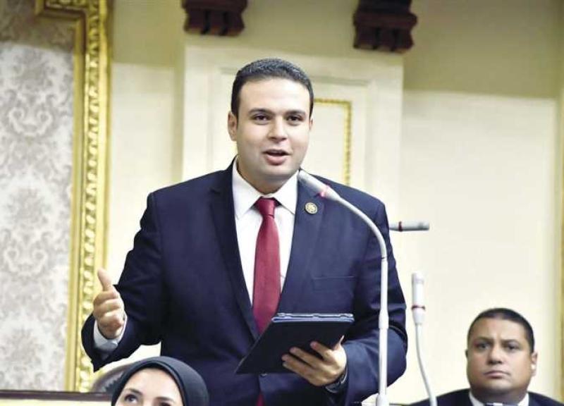 عبد المنعم إمام يؤكد على ضرورة تعديل قانون الأحزاب