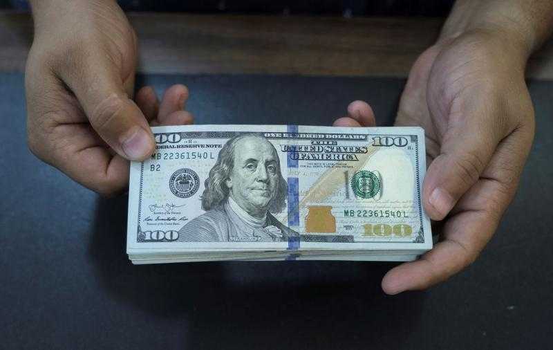 سعر الدولار في جميع البنوك اليوم الخميس 13 إبريل 2023