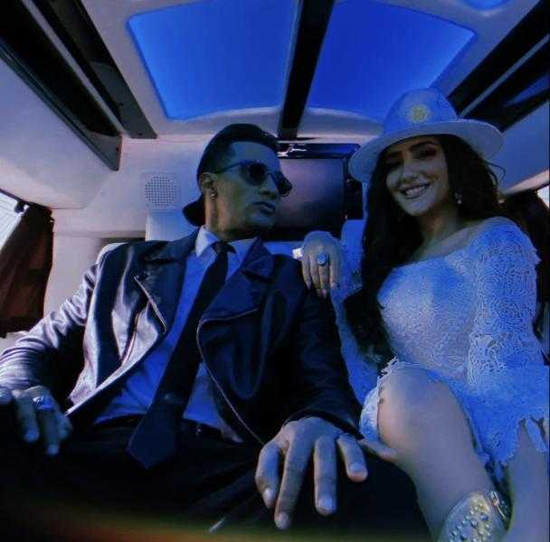 انتقادات لاذعة للنجم محمد رمضان بسبب ارتدائه حلق