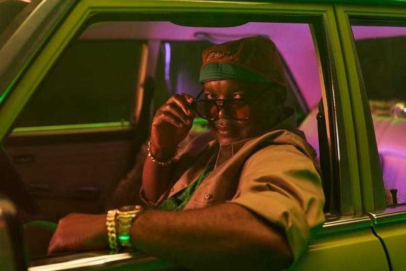 جلسة تصوير مثيرة لـ موسيماني مدرب الأهلي السعودي