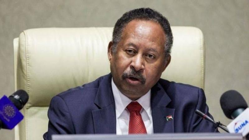 رئيس وزراء السودان السابق يناشد بوقف الاقتتال وتحكيم صوت العقل