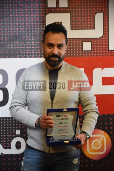 أحمد عبدالله يكشف تحضيرات شخصية كارم فتح الله.. فيديو