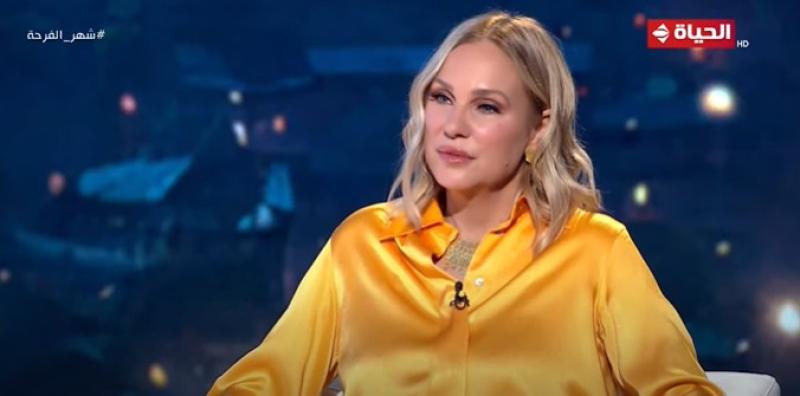 شيرين رضا: «الحيوانات بتحب من غير سبب عكس البشر».. فيديو