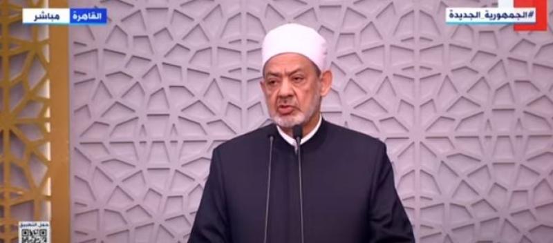 شيخ الأزهر يوضح أداب الدعاء.. «فيديو»