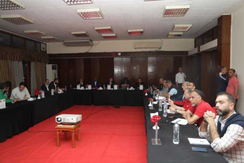 الأهلي بزيه التقليدي أمام الرجاء المغربي في دوري أبطال إفريقيا