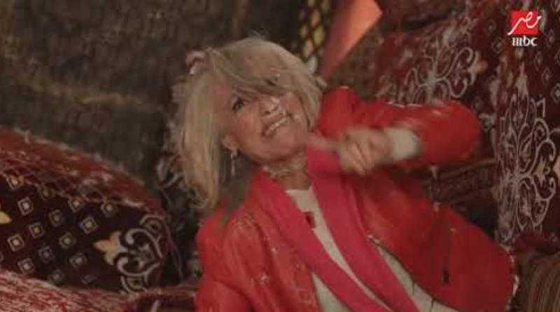 شاهد.. عارفة عبد الرسول تتوعد رامز جلال بالقتل