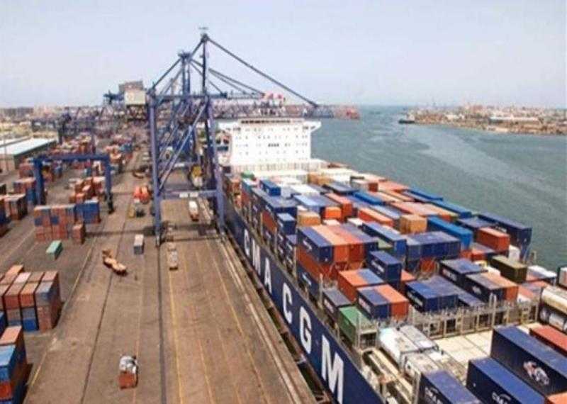 «مفيش إجازات».. المنافذ الجمركية تقرر العمل اليوم بكامل قوتها