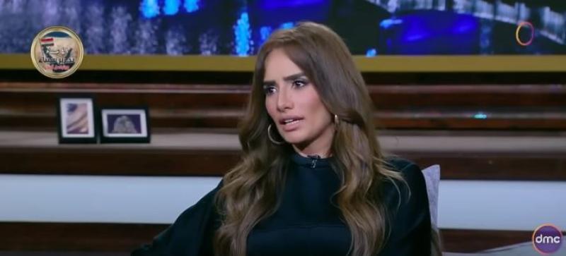 زينة تكشف أسباب انعزالها عن كواليس جعفر العمدة.. «فيديو»