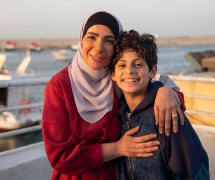 «كتلة مواهب متحركة».. أول تعليق من منى زكي على نجاح مسلسل تحت الوصاية