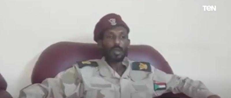 شاهد.. أحد قيادات «الدعم السريع» يُعلن انضمامه للجيش السوداني